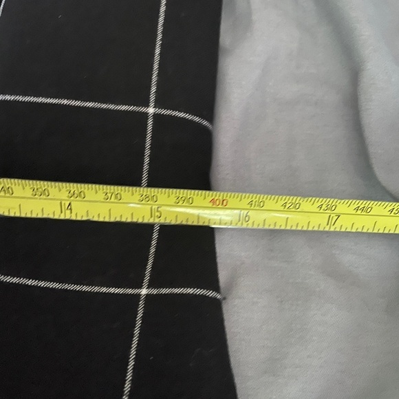 Ann Taylor Black Windowpane Dress with v-neck & cap sleeves - Picture 11 of 13